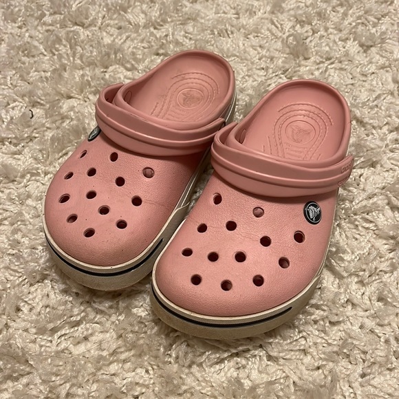 Light Pink CROCS. - Picture 2 of 8